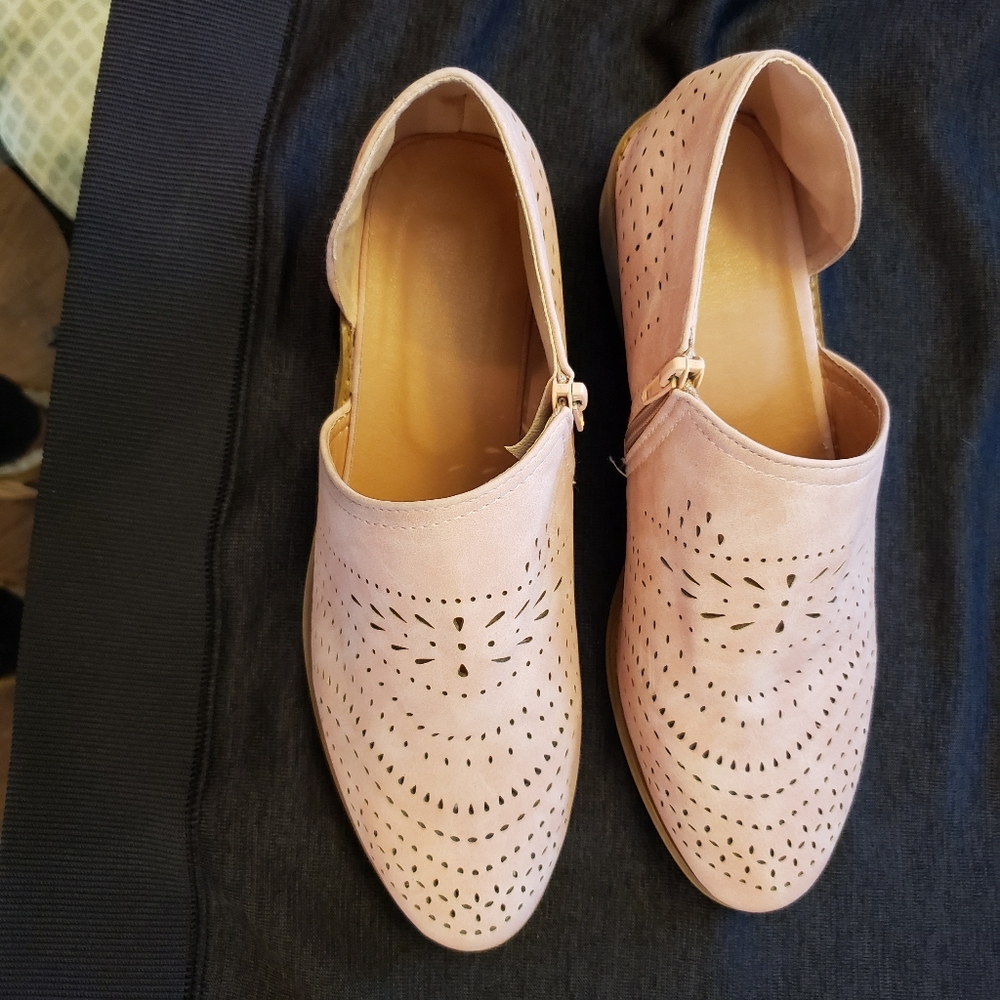 Pink Booties - Picture 3 of 8